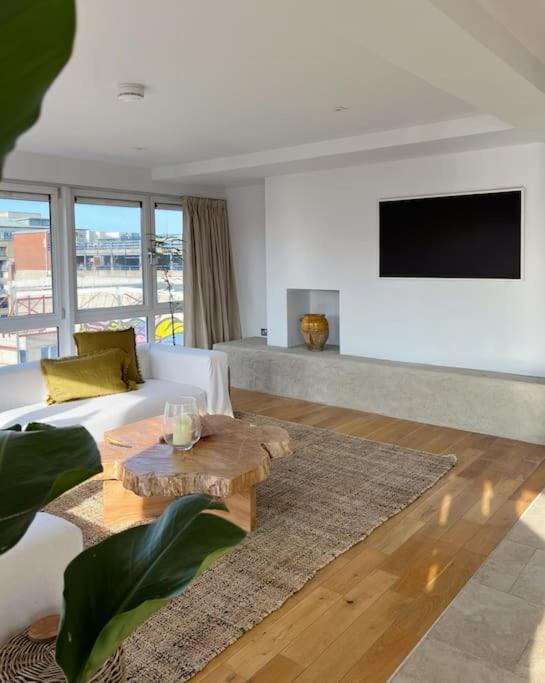 Luxury City Penthouse With Views Apartment Belfast Exterior photo